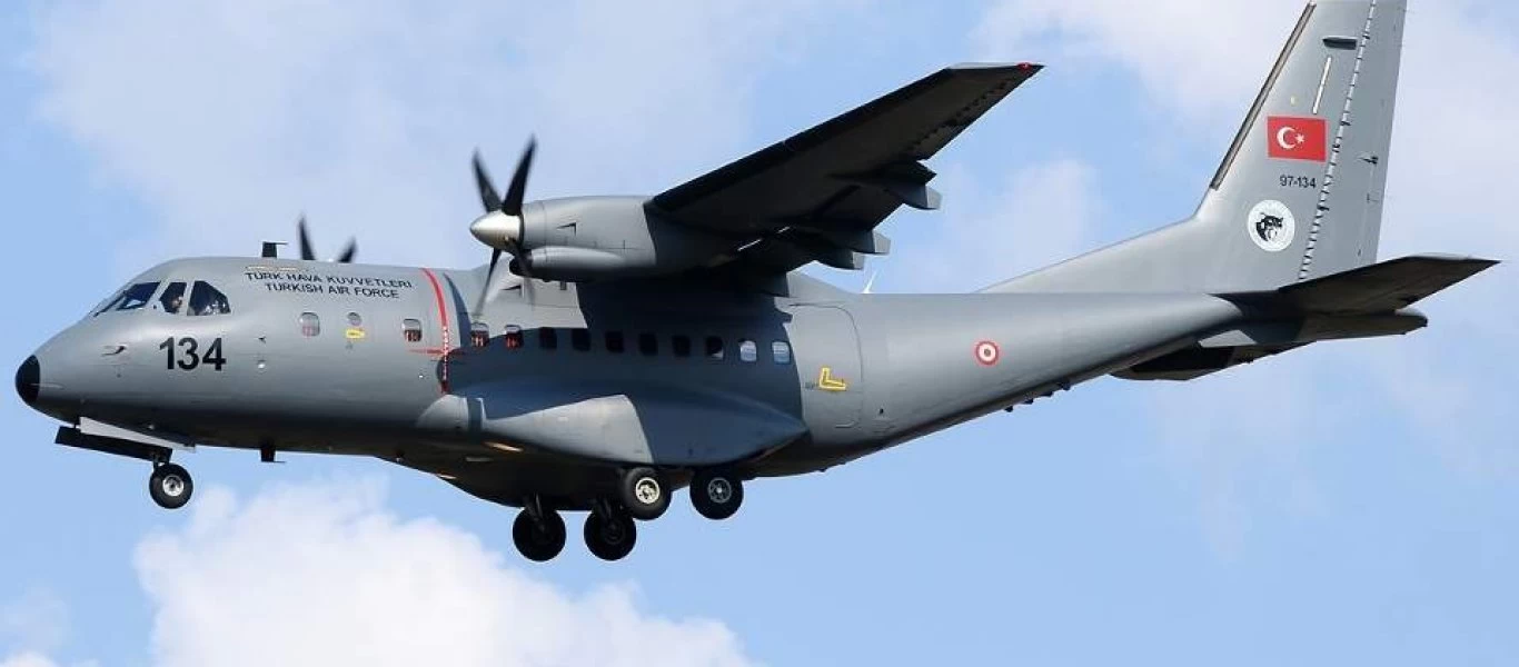 Μπαράζ παραβιάσεων από την Τουρκία πάνω από το Αιγαίο - 17 από κατασκοπευτικό αεροσκάφος